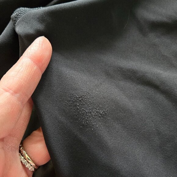 Lululemon Hot To Street Crop - 4 Heat Wave White Black / Black *Small flaw - Picture 6 of 8